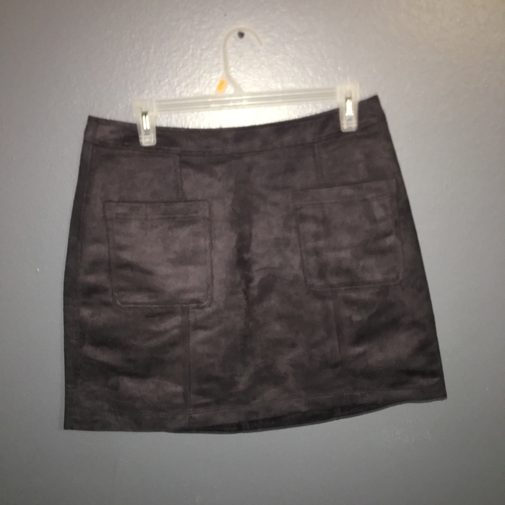 Black skirt